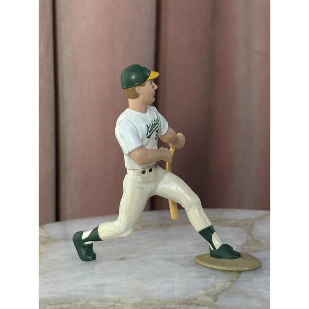 Vintage 1989 Kenner Starting Lineup Mark McGwire Oakland Athletics Figure Bat - Picture 2 of 6